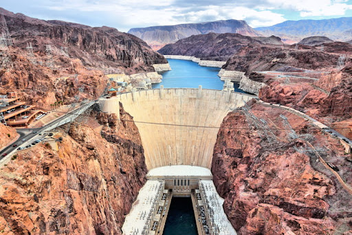 How Far Is Hoover Dam From Las Vegas? | Gray Line