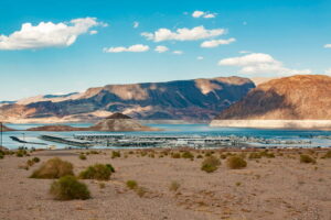 How Far Is Lake Mead From Las Vegas?